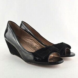 BCBGeneration Tedolie Black Patent Faux Suede Peep Toe Wedge Pump Size 6.5B